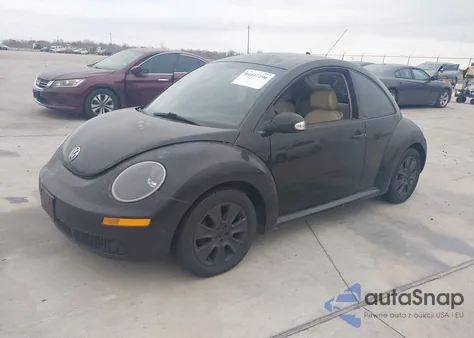 2009 Volkswagen New Beetle 2.5L from USA, damaged, VIN 3VWPW31C59M507135